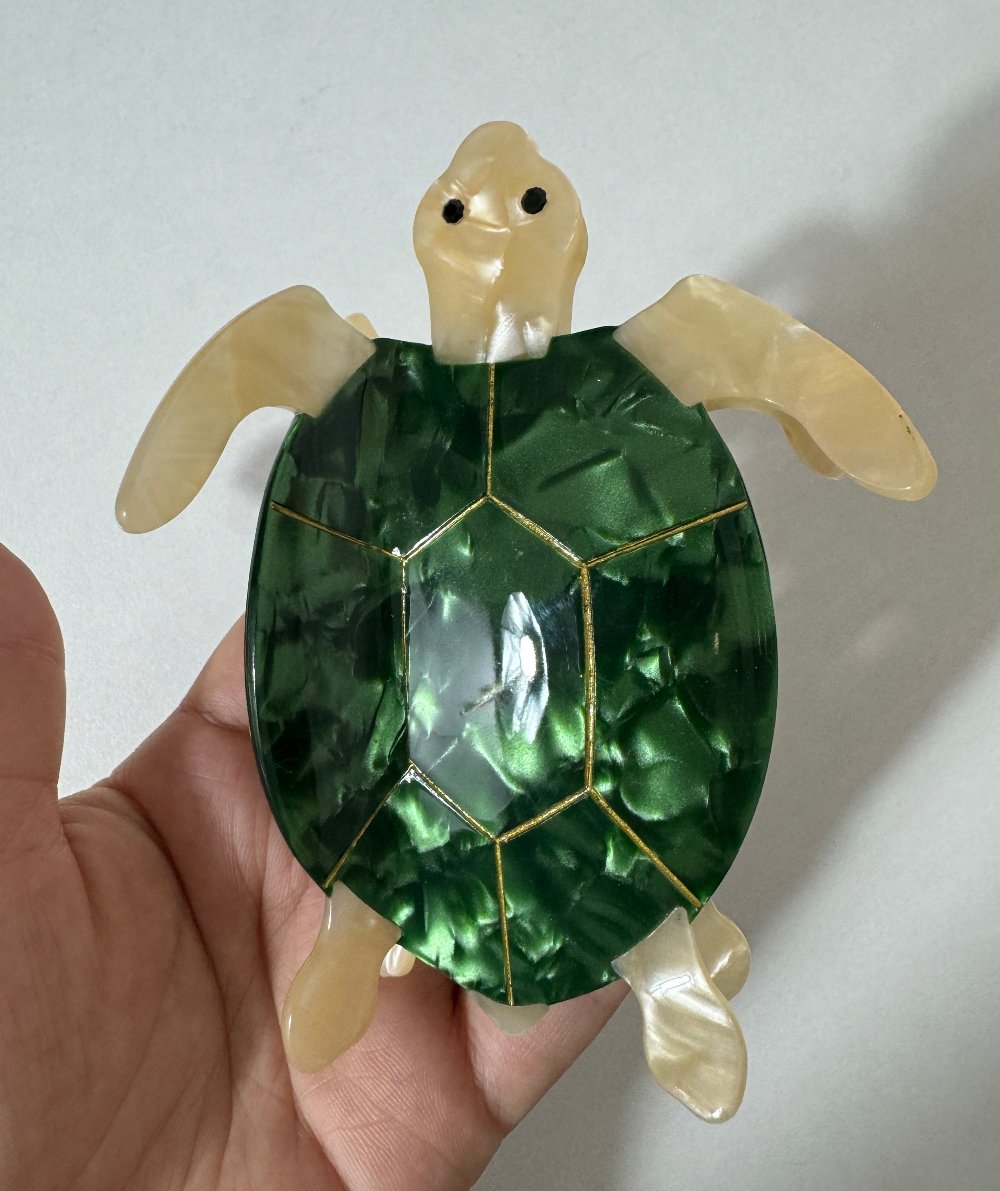 Flatback Sea Turtle Hair Claw