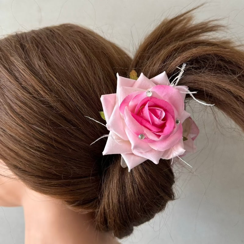 Medium Gradient Romance Rose Hair Claw