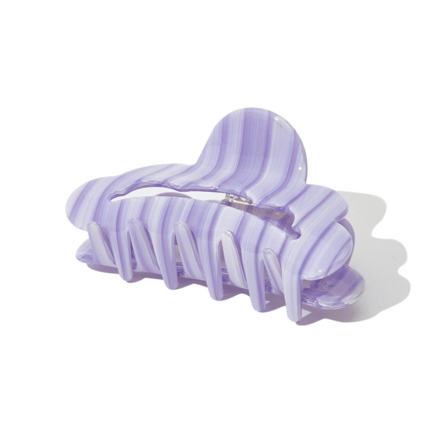Cloudy Hair Claw In Grape Candy