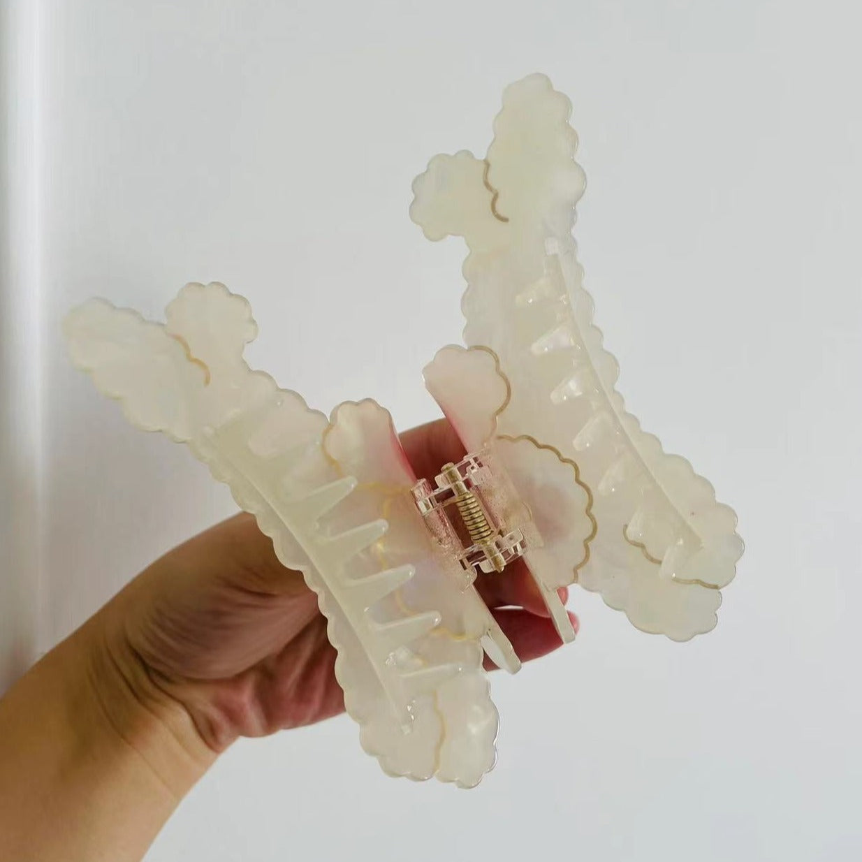 White Poodle (Standard) Dog Hair Claw