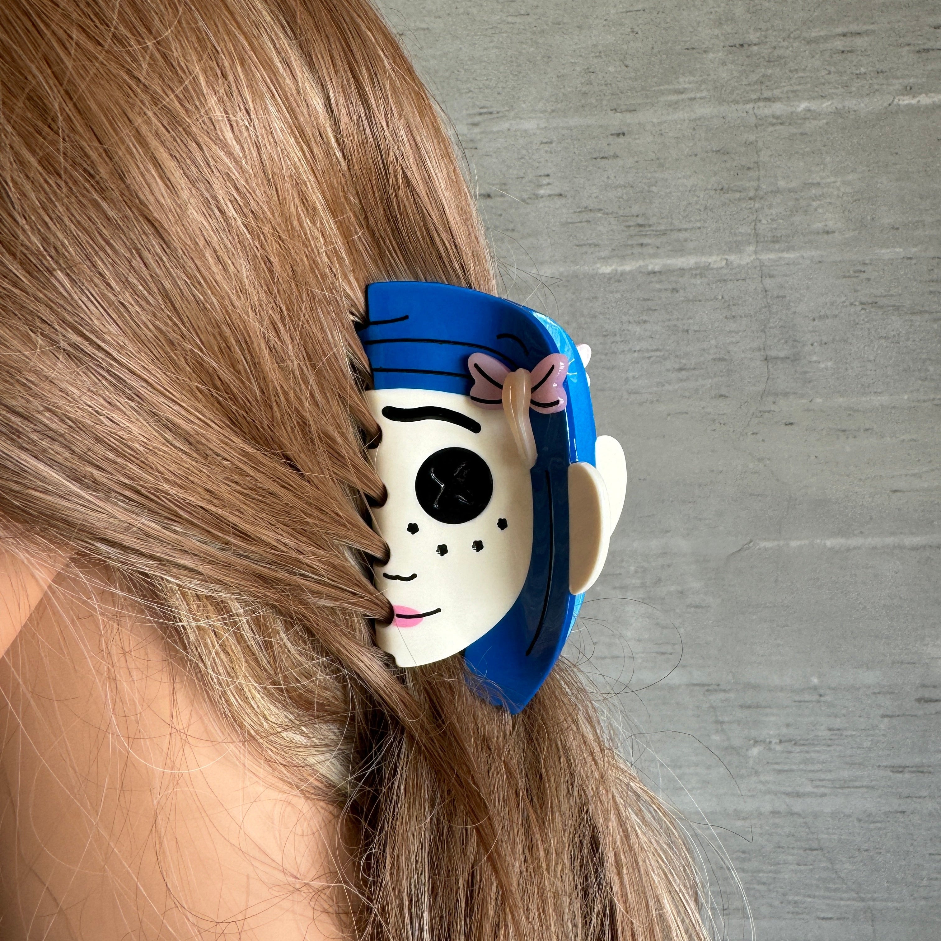 Coraline's Hair Claw