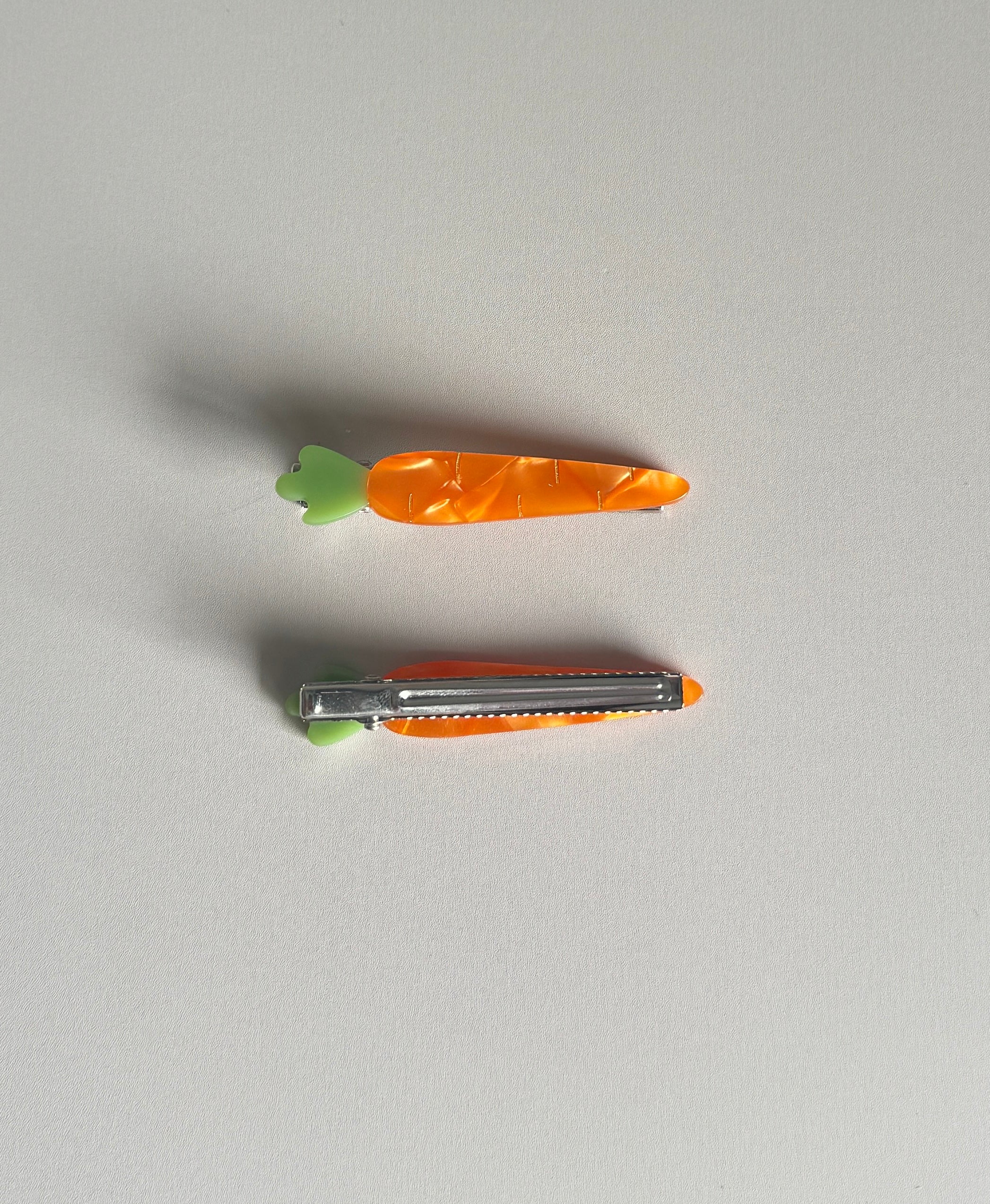 2 Pcs Carrot Hair Clips Set