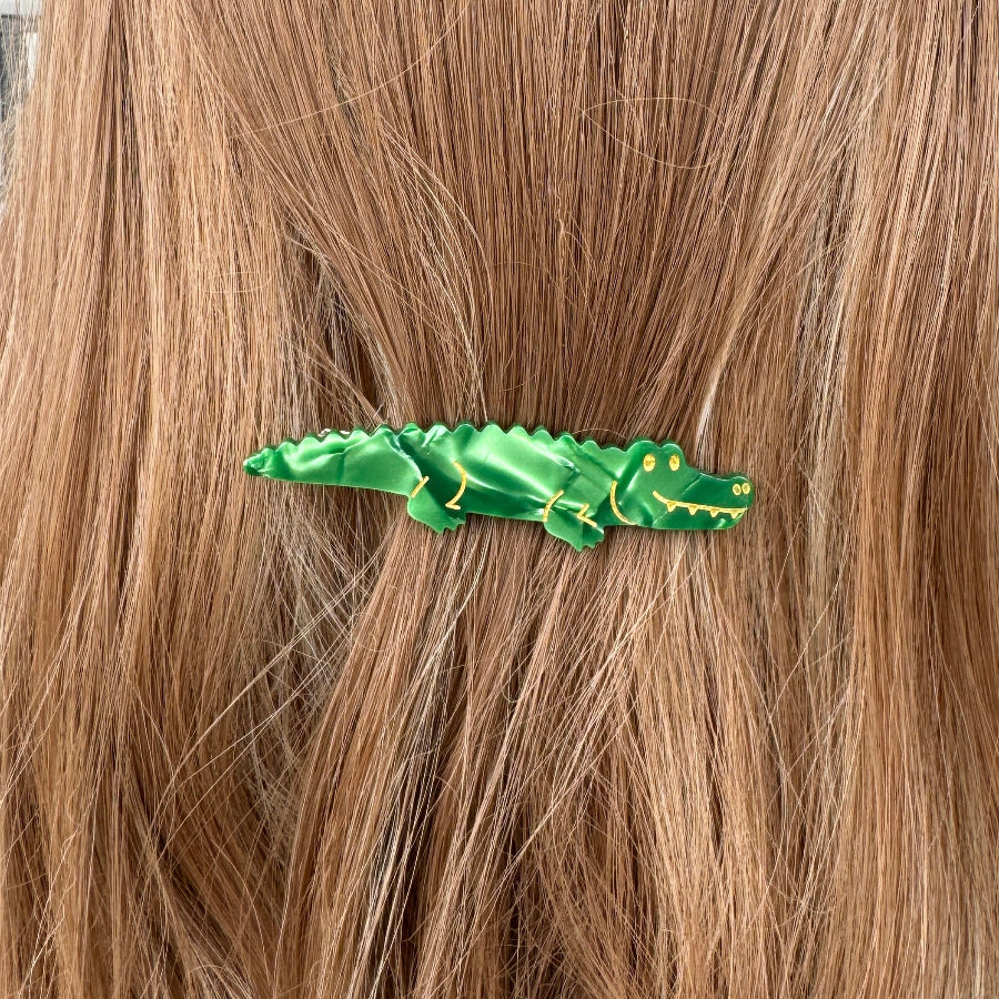 Alligator hair clip