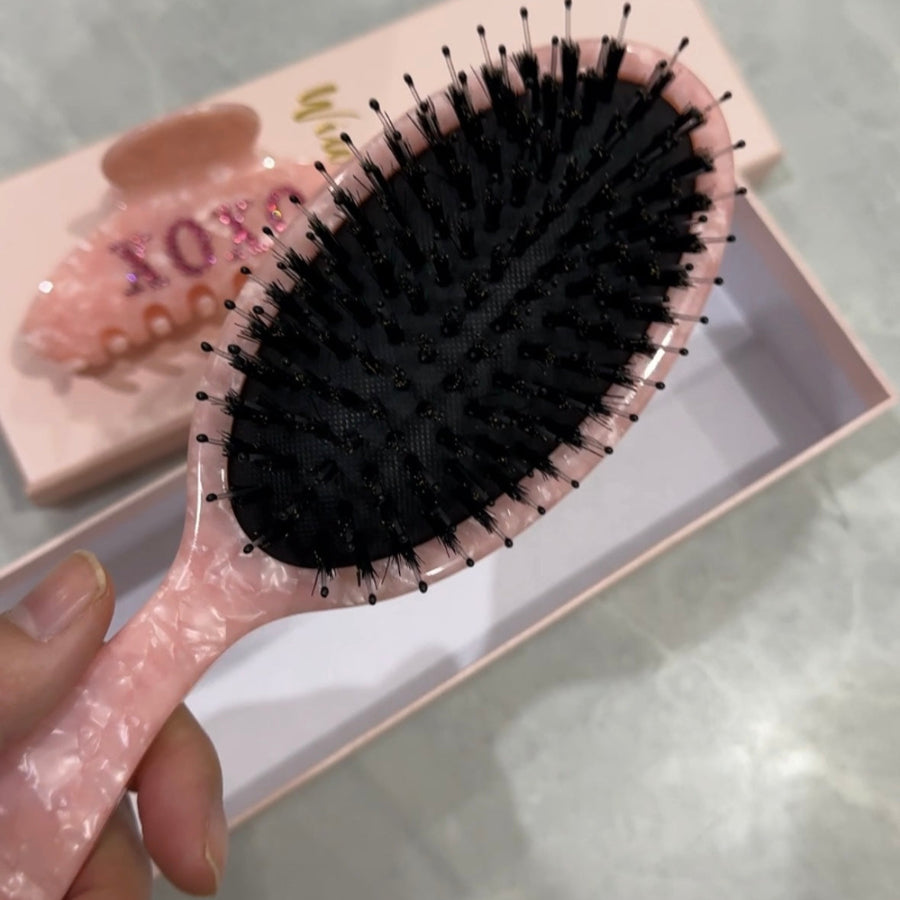XOXO Hair Brush