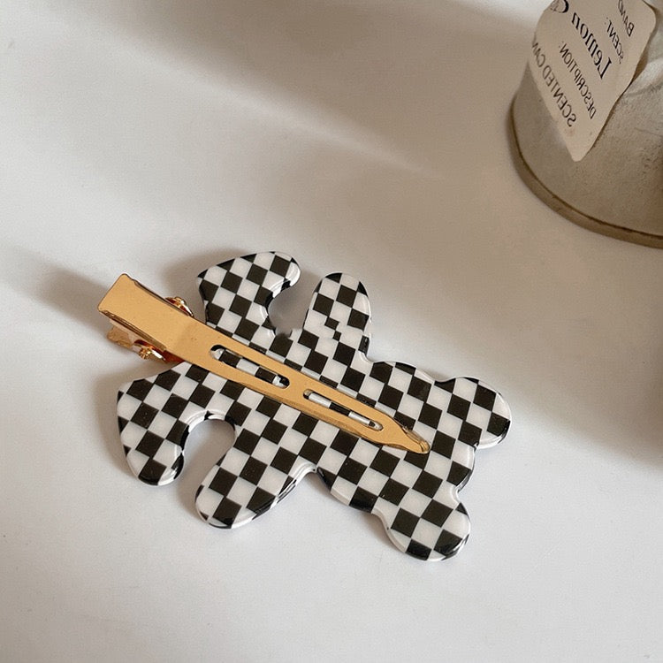 Black Checkerboard Bear Seamless Hair Clip