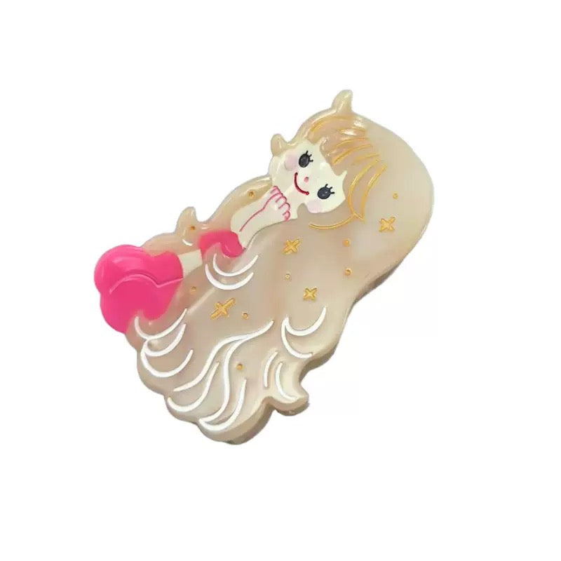 Cute Little Girl Hair Claw