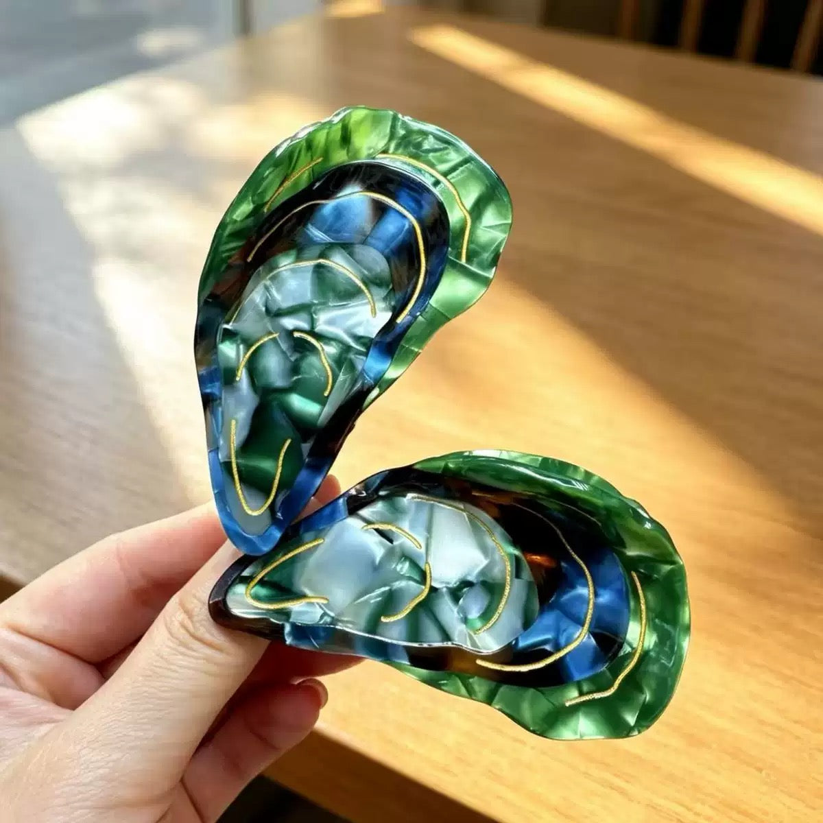 Scallop Hair Claw