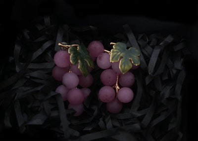 Red grapes earrings