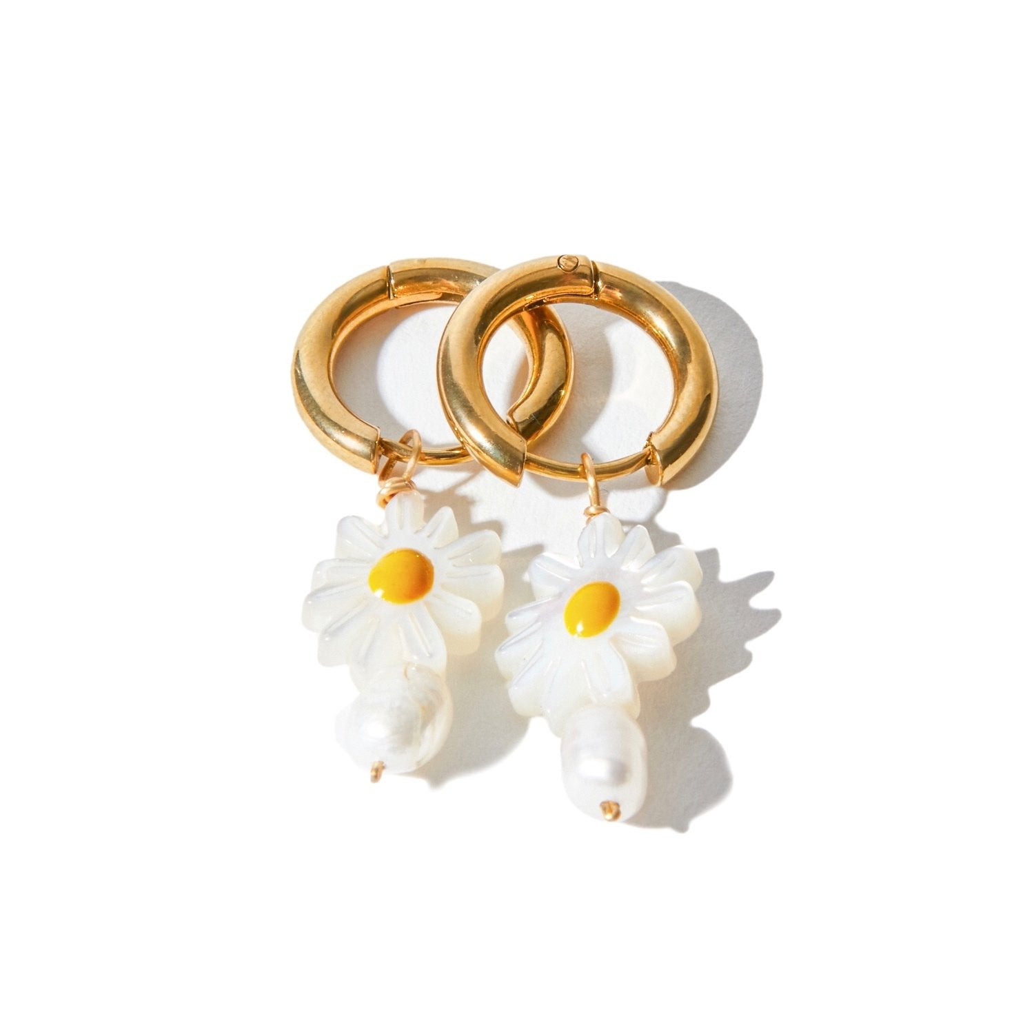 Daisy in Bay Earrings