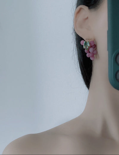 Red grapes earrings