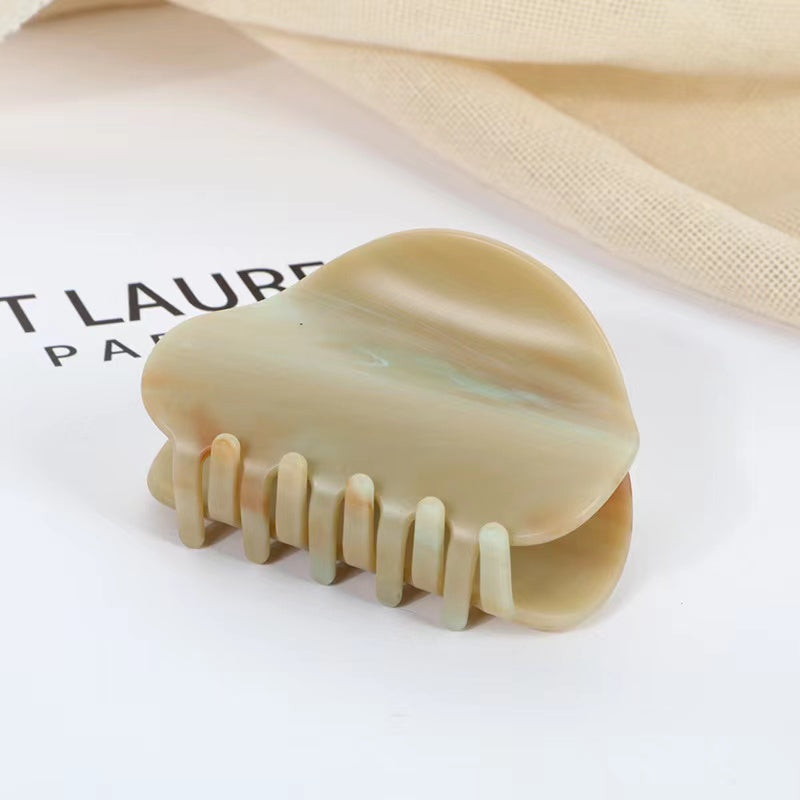 beach shells Claw
