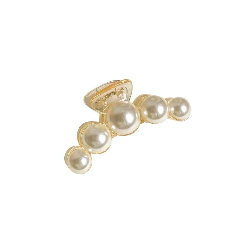 Pearl Hair Claw