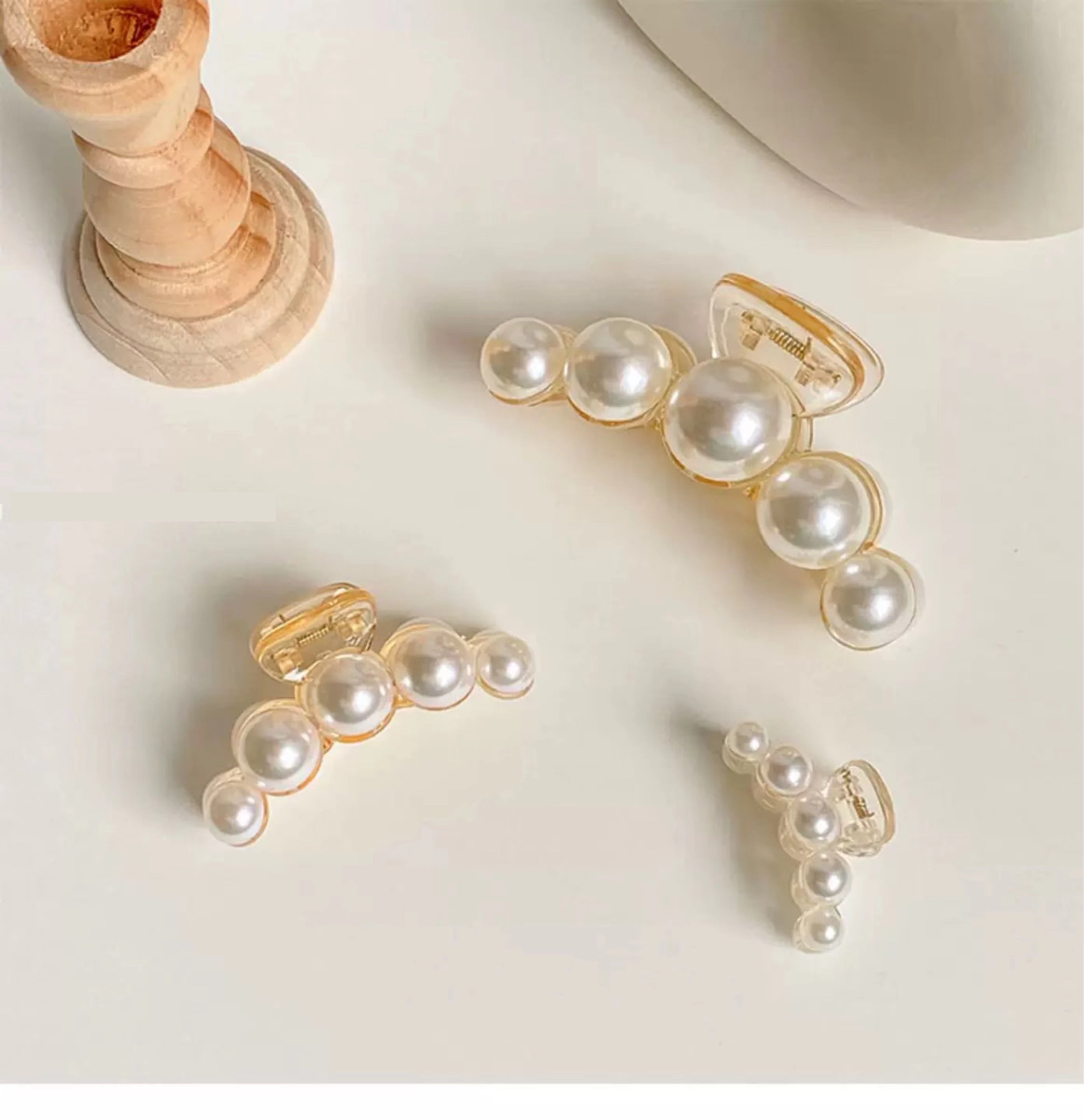 Pearl Hair Claw