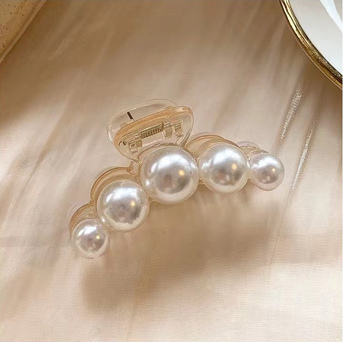 Pearl Hair Claw