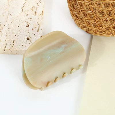 beach shells Claw